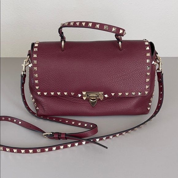 Valentino Garavani Burgundy Red Shoulder Crossbody Purse Bag Rockstud leather - Picture 1 of 15